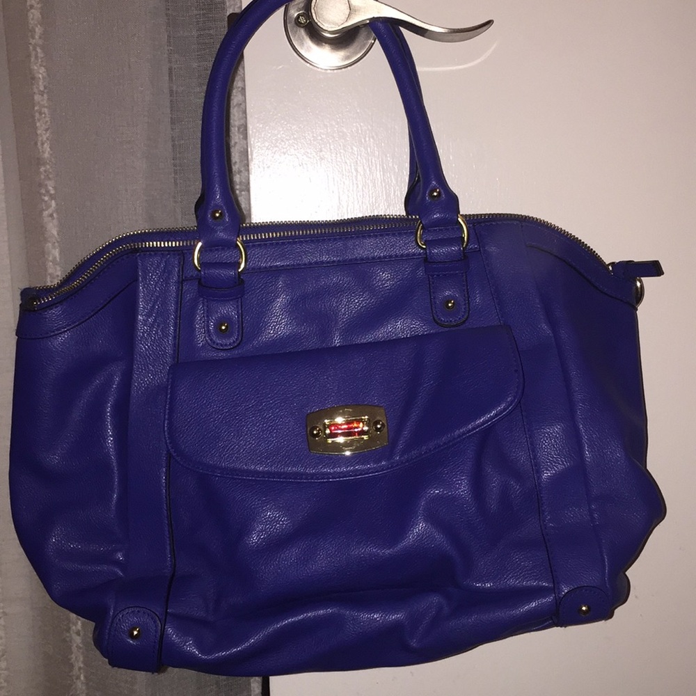 Take everywhere purse.